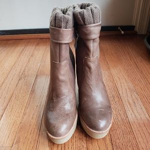 Gap short heeled boots